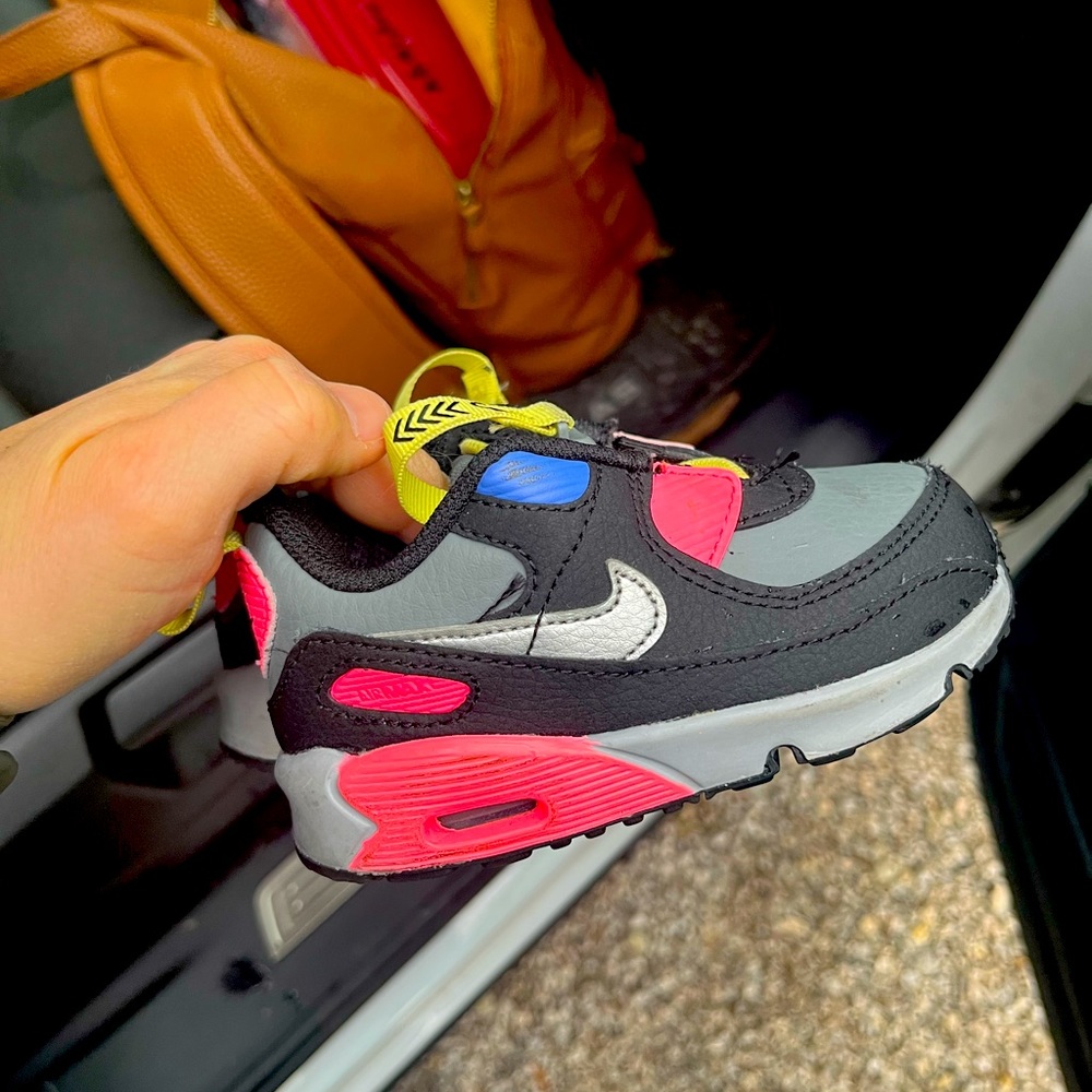 Nike toddler size 6